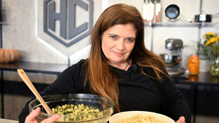 Alex Guarnaschelli's Culinary World: Unveiling Her Partner and Family Life in the Kitchen and Beyond