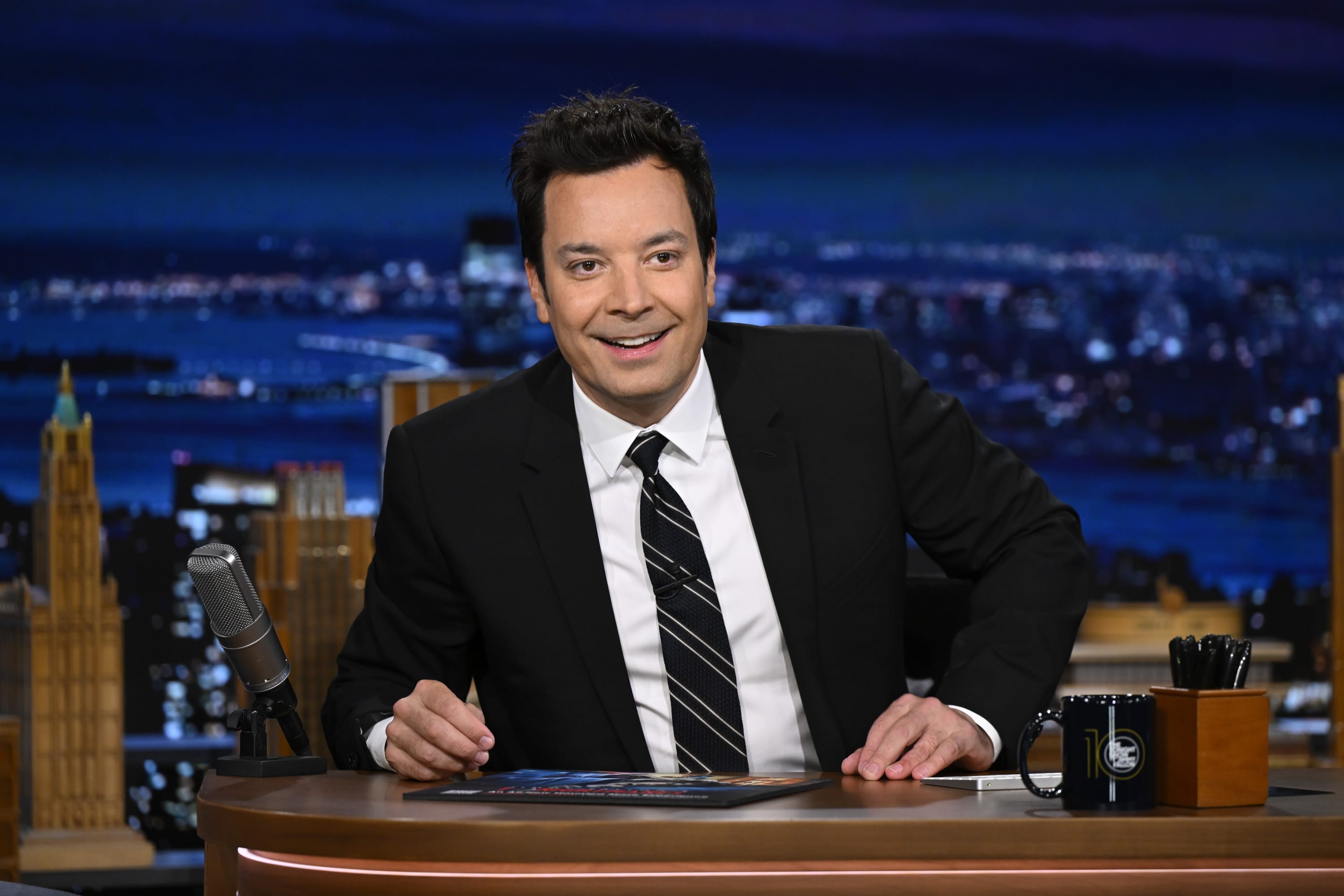 UNBELIEVABLE! Jimmy Fallon’s NBC salary has just been leaked — and it’s ...