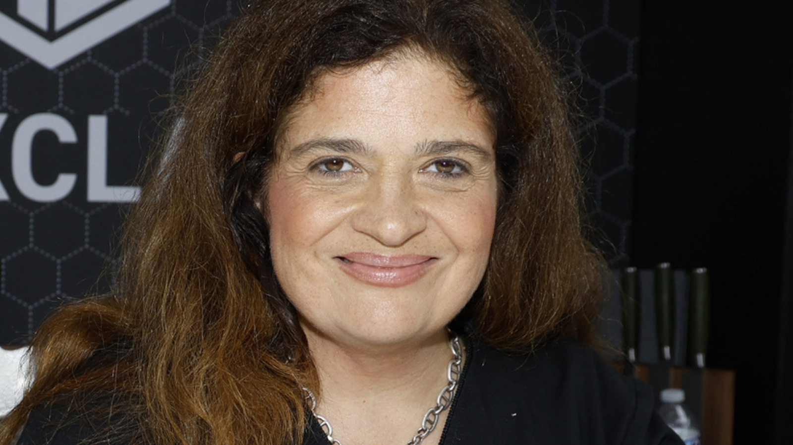 Alex Guarnaschelli left fans stunned by unveiling her new romantic ...