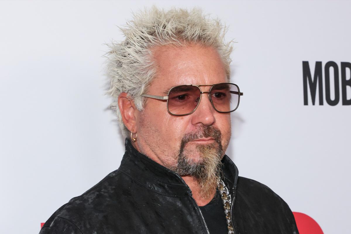 “Flavortown Food Fight” has officially revealed its contestant lineup
